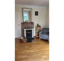 NEUENHAGEN: Individuelles, kleines Wohnhaus in schöner Lage