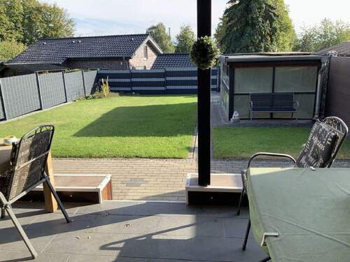 Blick in den Garten - 5 Zimmer Reihenendhaus in Hamm