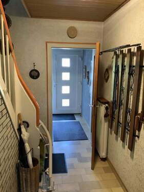 Flur mit Hauseingang - 