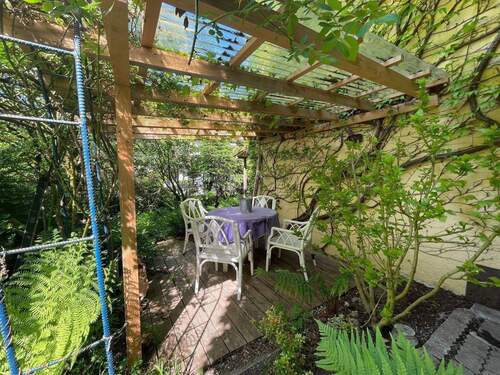 Freisitz mit Überdachung - 