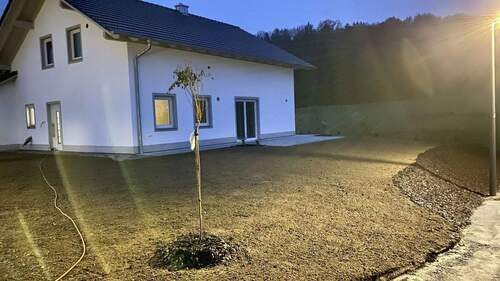 Bild 2 - 6 Zimmer Einfamilienhaus zum Kaufen in Fürstenstein