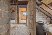 Dachgeschoss Raum 1 + Flur - 