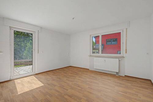 Raum EG mit Zugang Terrasse - 6 Zimmer Mehrfamilienhaus, Wohnhaus zum Kaufen in Karlsruhe
