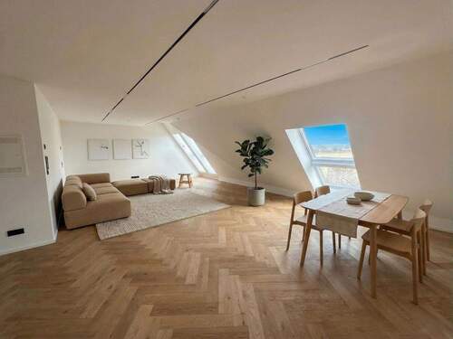 Wohn- und Essbereich *AI - 2 Zimmer Etagenwohnung zum Kaufen in Potsdam