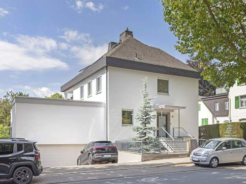 Haus - 6 Zimmer Einfamilienhaus zum Kaufen in Bad Homburg vor der Höhe