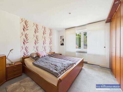 Schlafzimmer EG - 
