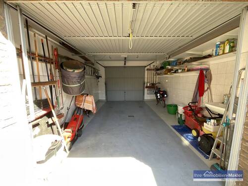 Garage - 