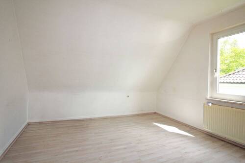 Schlafzimmer / DG - 