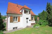 Hintereingang mit Terrasse - 