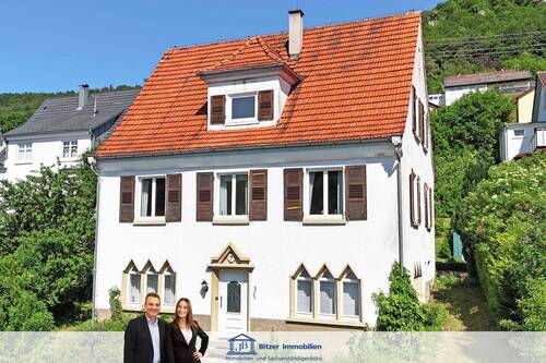 Außenansicht - Stilvolles Zweifamilienhaus in zentrumsnaher Wohnlage