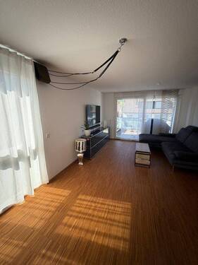 Wohnzimmer - Schöne 4-Zimmer Wohnung in Wendlingen