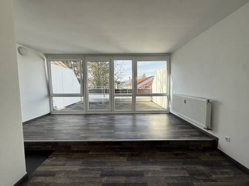 Blick Richtung Terrasse - Terrassenwohnung mit 41,00 m&sup2; in München zum Kaufen