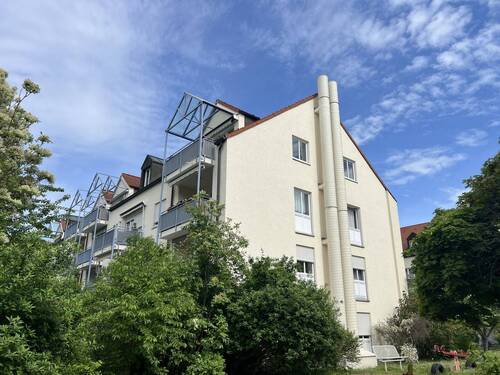 Objektansicht - GEPFLEGTE DACHGESCHOSSWOHNUNG - DEMNÄCHST BEZUGSFREI