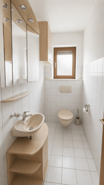 Gäste WC.png - Etagenwohnung mit 80,80 m&sup2; in Kürnach zum Kaufen