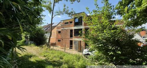 Naturnahe Lage - Moderne, großzügige 3-Zimmer-Neubauwohnung mit Terrasse und Gartenanteil in Aalen-Unterkochen