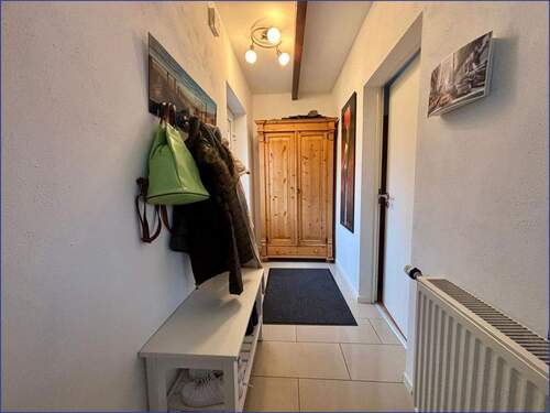 Diele im EG - Einfamilienhaus mit 142,00 m² in Fröndenberg / Bentrop zum Kaufen