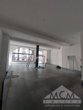 Schaufenster - Gewerbeobjekt (Büro, Produktion, Verkauf) in Frankfurt am Main
