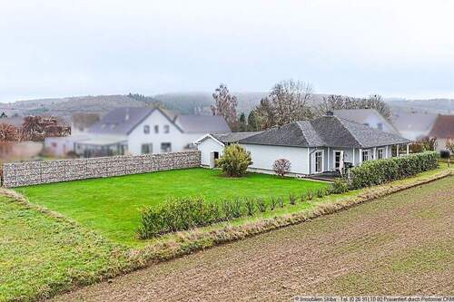 nur ein direkter Nachbar - 