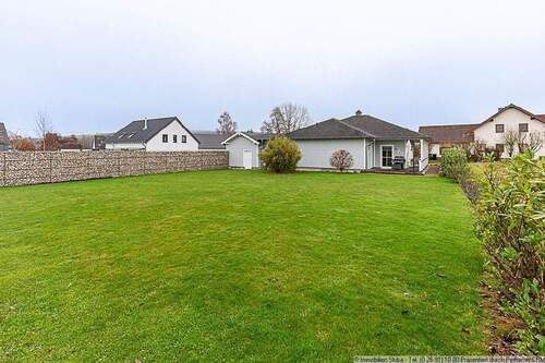 teilweise eingefriedet - 