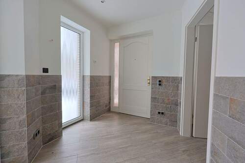 Eingangsbereich EG - 