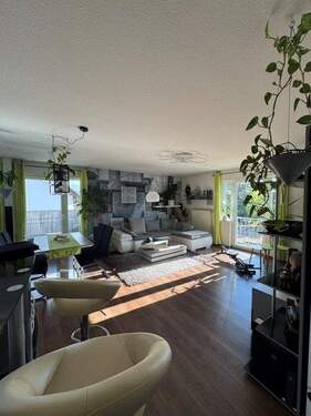 Wohnen - 3 Zimmer Etagenwohnung zum Kaufen in Mönchweiler