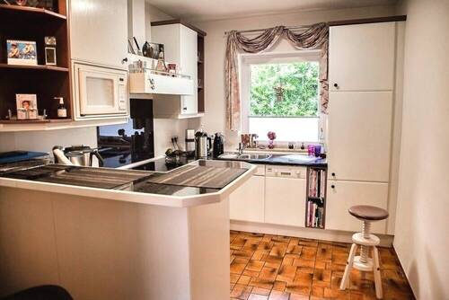 Hochwertige Einbauküche im EG - 