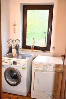 Wasch- und Hauswirtschaftsraum im EG - 