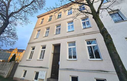 Mehrfamilienhaus - 