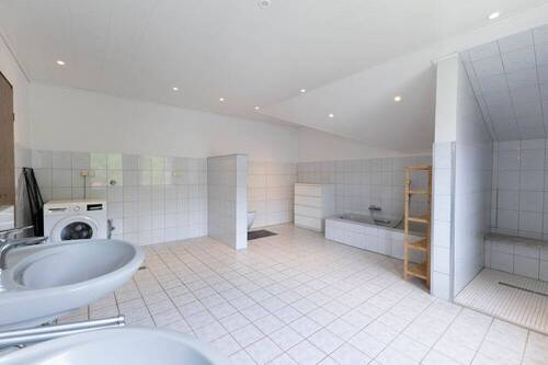 Wohnung - Badezimmer - 