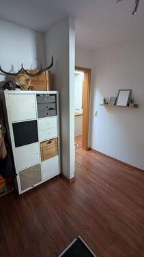 003 Eingang - Etagenwohnung mit 65,90 m² in Ludwigshafen zur Miete