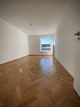 Kinderzimmer/Büro - 