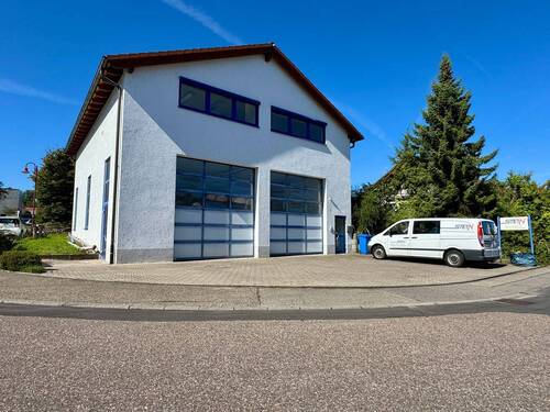 Außenansicht - Gewerbeeinheit 147 m² in Lehrensteinsfeld zu vermieten - individuell modernisiert & mit Stellplätzen