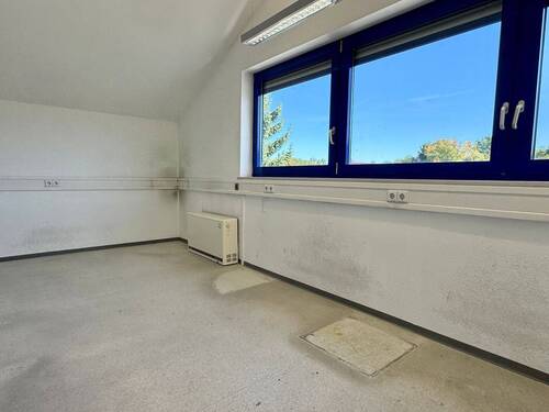 Gewerbeeinheit Raum 1 - Büro zur Miete in Lehrensteinsfeld