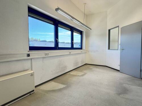 Gewerbeeinheit Raum 1 - Büro in Lehrensteinsfeld