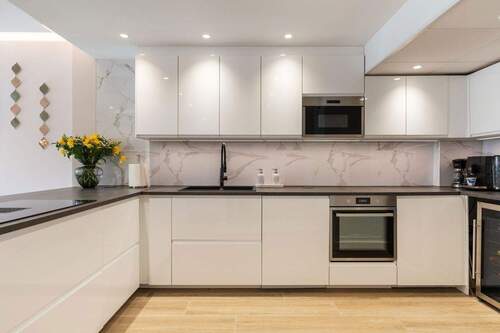 Bild 3 - 5 Zimmer Etagenwohnung in Marbella