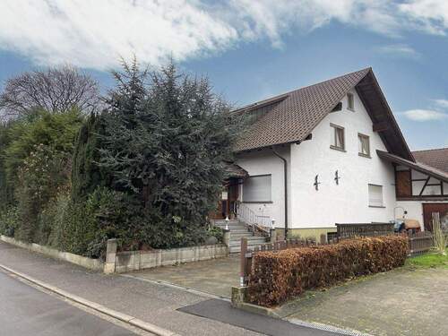 Außenansicht - 5 Zimmer Etagenwohnung zum Kaufen in Schutterwald