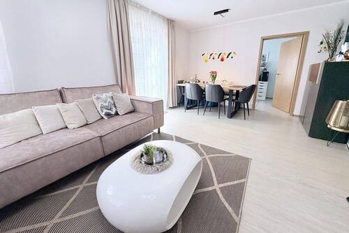 Wohn- Esszimmer - 3 Zimmer Etagenwohnung zum Kaufen in Heilsbronn