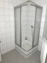 Bad mit Dusche - 