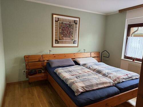 Schlafzimmer (1).JPG - 