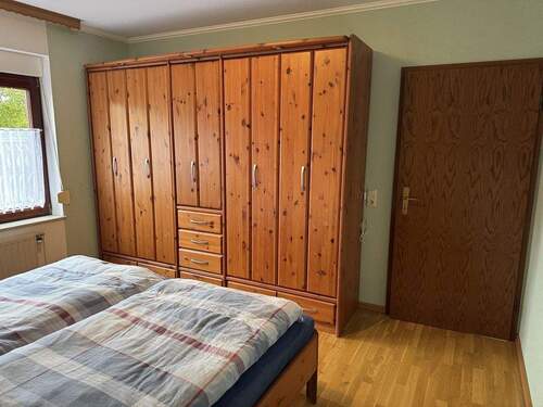 Schlafzimmer (2).JPG - 
