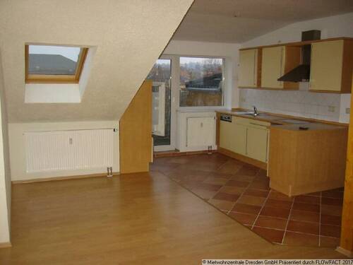 Küche mit Einbauküche-DG m Süd-Balkon, EBK, Eckwa - Etagenwohnung mit 52,00 m&sup2; in Dresden zur Miete