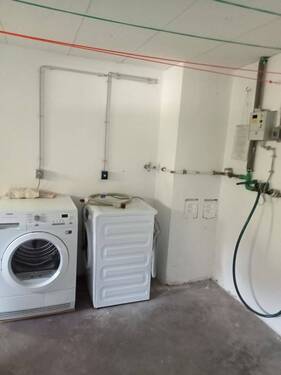 Waschmaschinenstellplatz in Waschhaus - 