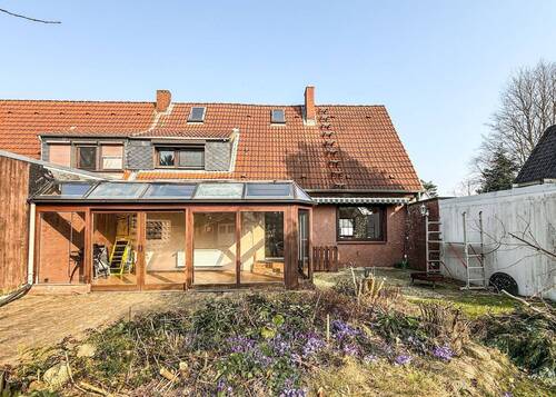 Gartenansicht - Charmante Doppelhaushälfte mit Potenzial in ruhiger Lage