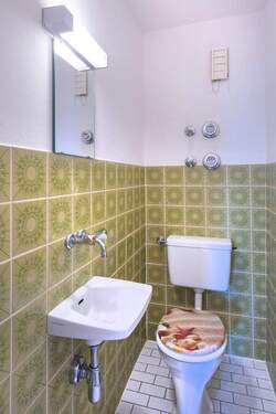 WC - 