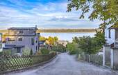 Straße zum See - 