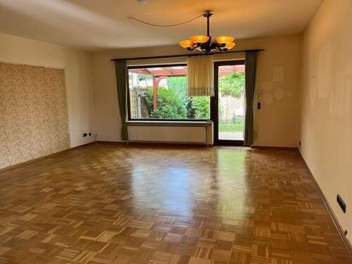 Geräumiges - 3 Zimmer Reihenendhaus zum Kaufen in Norderstedt