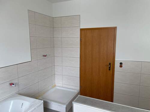 Badansicht 1, große Wohneinheit - 