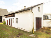 Nebengebäude mit Garage - 