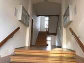Treppenhaus - 4 Zimmer Etagenwohnung zum Kaufen in Halle