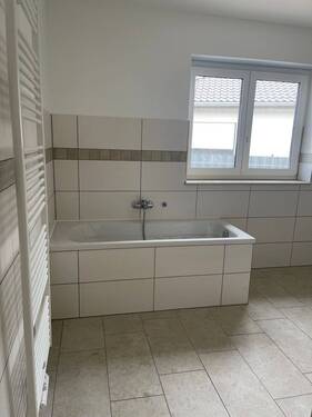Wanne - Doppelhaushälfte mit 115,60 m&sup2; in Märkisch Luch zur Miete